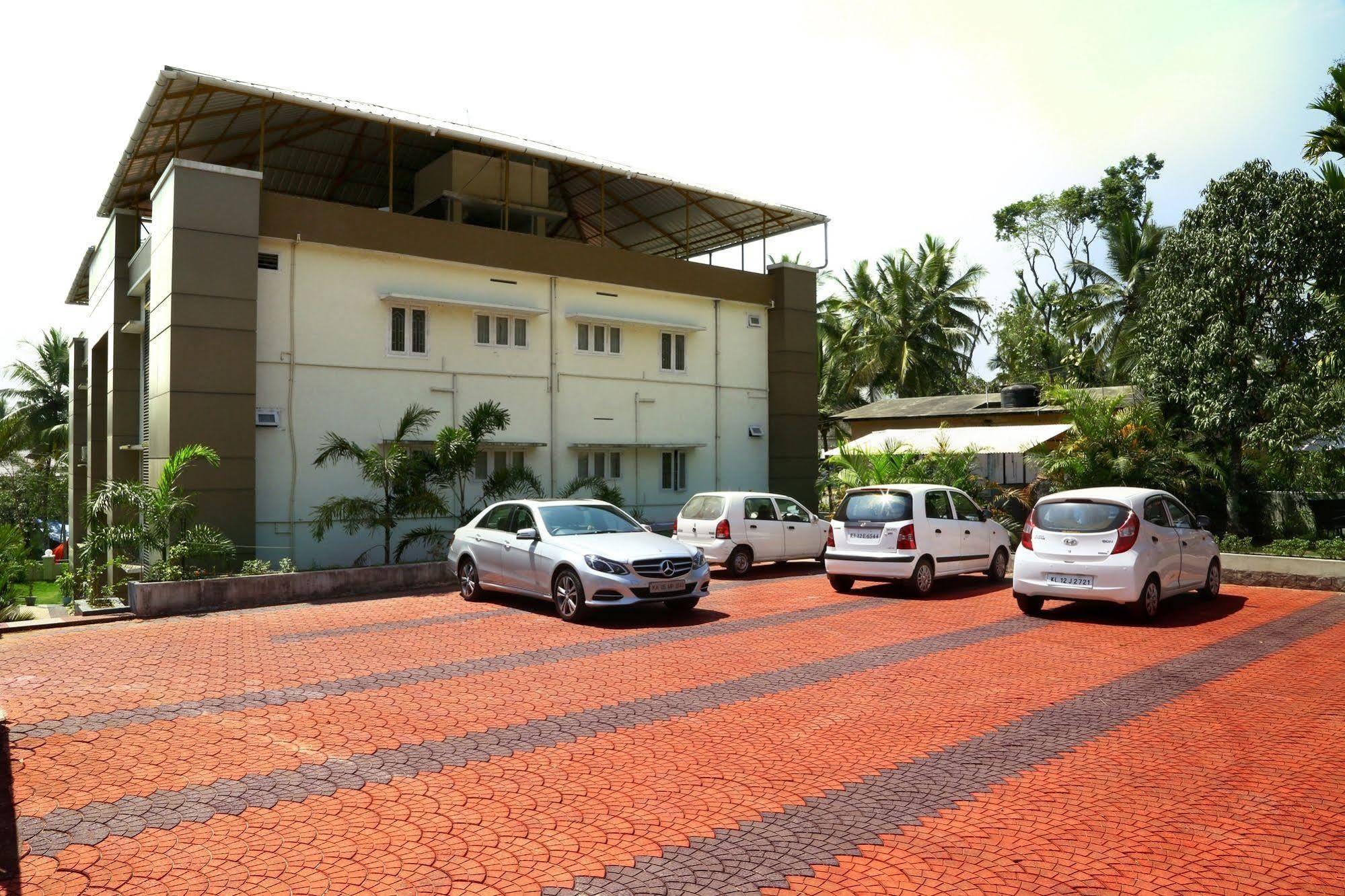Wayanad Cliff Hotels Apartments Kalpatta Dış mekan fotoğraf